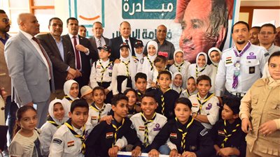 محافظ أسيوط يفتتح مدرسة الثورة الابتدائية ووحدة إسعاف بنى عديات