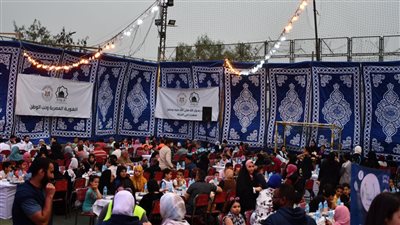 ضمن مبادرة تنمية الأسرة المصرية.. وزارة الشباب والرياضة تنظم حفل إفطار ألف صائم
