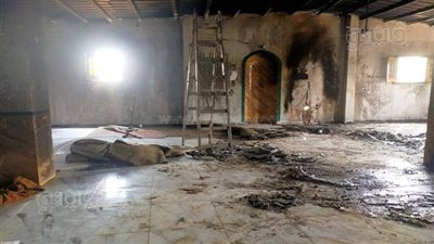 حريق يلتهم محتويات مسجد أبوبكر الصديق في الشرقية | صور