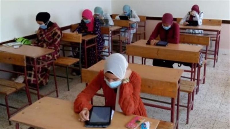 امتحانات الصف الأول