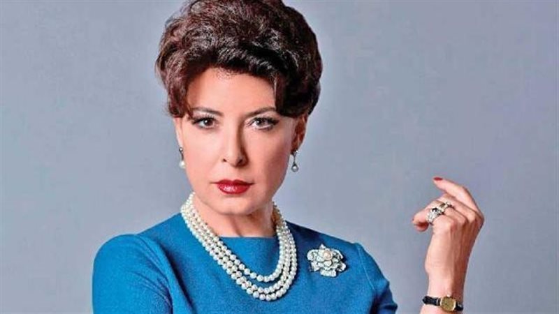الفنانة أنوشكا