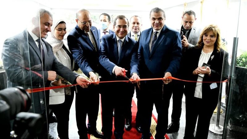وزير البترول خلال