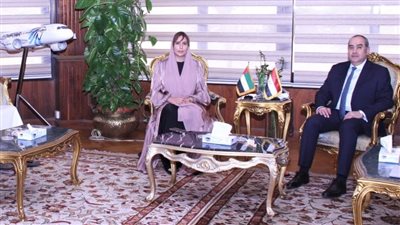 محمد منار يشهد توقيع مذكرة تفاهم بين سلطتي الطيران المدني المصري والإماراتي