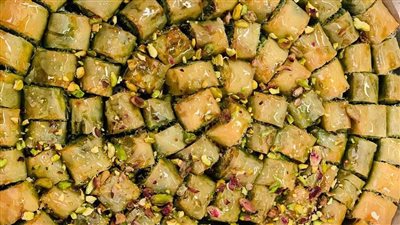 اسهل وصفة لعمل البقلاوة المحشية 