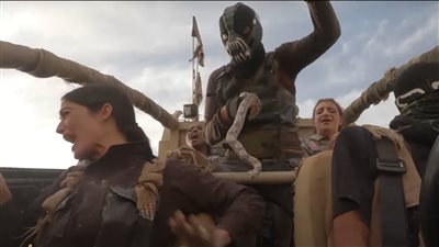 تارا عماد تهاجم رامز جلال عند رؤية الثعبان | فيديو