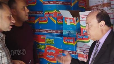 ضبط 30 ألف عبوة أندومي فاسدة والتحفظ على 5 أطنان سمسم مجهول المصدر بالغربية|صور