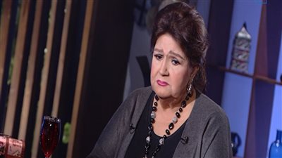 هل ترتدي ميمي جمال الحجاب.. الفنانة تفجر مفاجأة