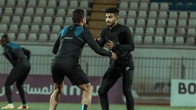 دوري أبطال إفريقيا.. أمطار خفيفة في المران الأول للأهلي بالمغرب