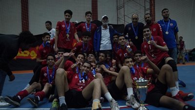 شباب طائرة الأهلي يتوج ببطولة الجمهورية