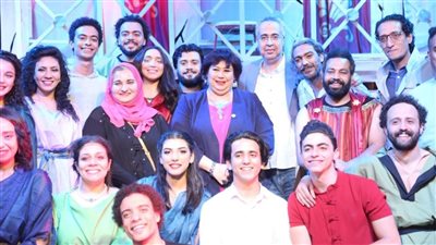 وزيرة الثقافة تشهد 