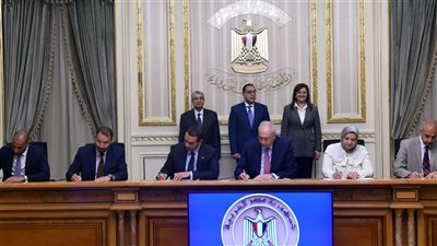 مدبولي يشهد توقيع اتفاق لإنتاج 350 ألف طن وقود أخضر سنويًا بالسخنة 