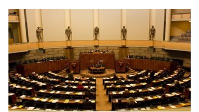 البرلمان الفنلندي يبدأ مناقشة مقترح الانضمام إلى الناتو