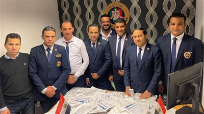 ضبط 76 دعامة قلب حول جسد راكبة بمطار الغردقة