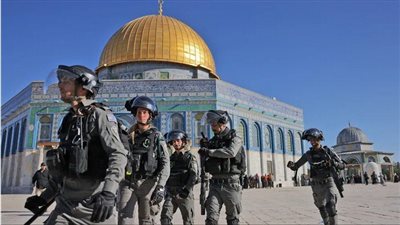 بدء من الغد.. إسرائيل تفرض إغلاقا في الضفة وغزة