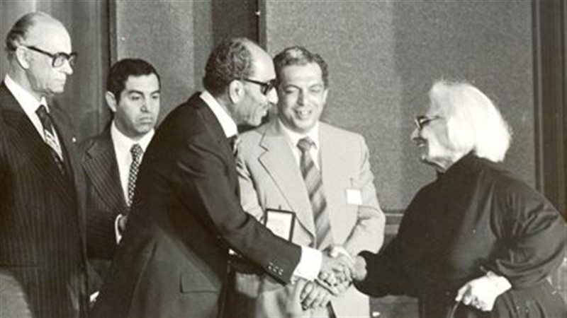 السادات يكرم كوكب