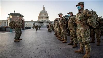 هبوط بالمظلات وإخلاء الكابيتول.. ماذا يحدث في واشنطن
