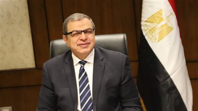 تعيين 469 شابًا.. والتفتيش على 383 منشأة بأسوان