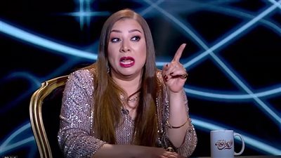 انتصار تحرج بسمة وهبة بسبب الطلاق: غيرى بقى معندكيش جديد|فيديو