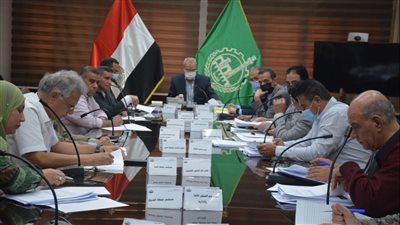 محافظ القليوبية: تنمية المناطق الصناعية لزيادة فرص عمل الشباب 