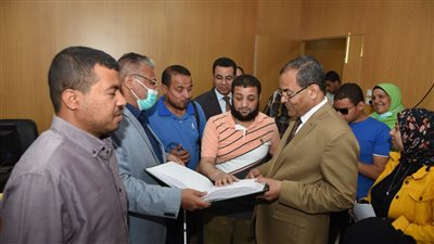 مركز نور البصيرة بجامعة سوهاج يختتم دوراته التدريبية للطلاب ذوي الهمم