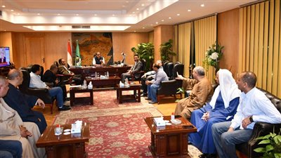 محافظ الفيوم: ندرس إقامة شركة مساهمة بين الغرفة التجارية والتجار