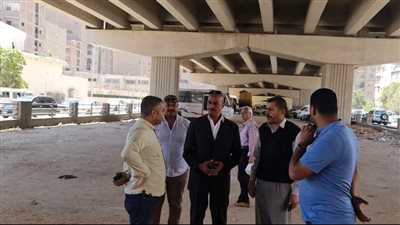 رئيس حي العمرانية الجديد يتفقد أعمال مشروعات الصرف الصحي |صور