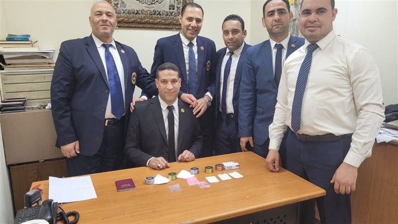 المضبوطات بحوزة رجال