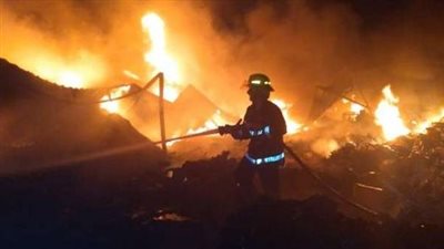 السيطرة على حريق نشب داخل مركز علاج طبيعي بالمهندسين