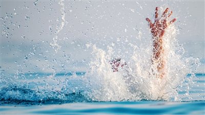 انتشال جثة شاب غرق في ترعة بالقليوبية 