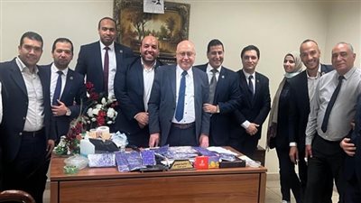 مستغلة الازدحام.. ضبط 4 كيلو كوكايين بحوزة راكبة بمطار القاهرة