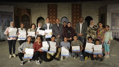 الأراجوز يتحدى الأطفال في الليلة العاشرة من احتفالات 