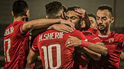 الأهلي يعدل عقد نجمه لقطع خطوط العروض الأوروبية 