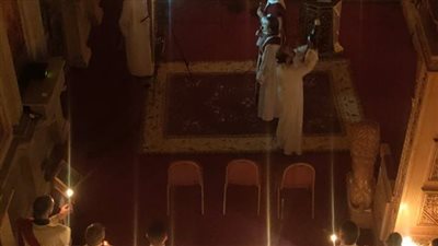 بالشموع.. أقباط الكنيسة المرقسية بالإسكندرية يحتفلون بعيد القيامة المجيد | صور