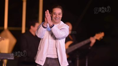 مدحت صالح يشعل حفل ليالي رمضان بدار الأوبرا | صور 