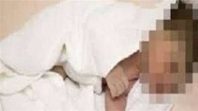 أمن الدقهلية يكشف لغز العثور على طفلة ملقاة بسلم عقار بطلخا