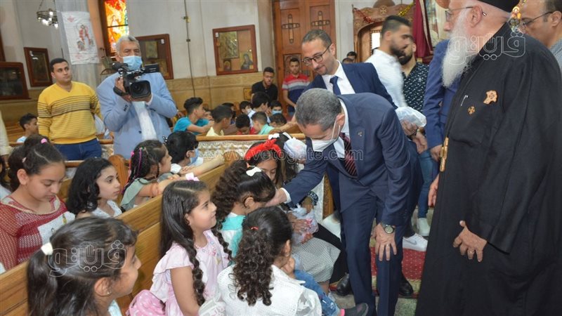 محافظ الغربية يزور