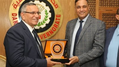 رئيس الوفد: حريصون على مساندة القيادات التنفيذية الداعمة للوطن