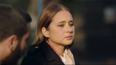 نيللي كريم تعتذر للشيخ يحيى بعد طرده من العمل في فاتن أمل حربي