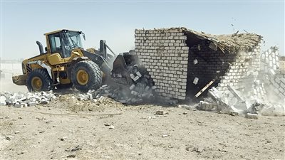 استرداد 170 فدانا من أملاك الدولة بالواحات البحرية| صور 