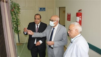 رئيس جامعة المنصورة يفتتح تطوير وحدات طبية بمركز جراحة الجهاز الهضمي | صور