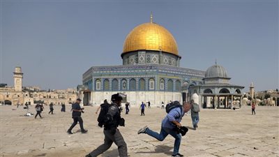 القومي لحقوق الإنسان يدين اقتحام المسجد الأقصى 