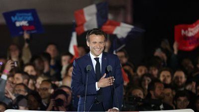 رغم أزمة أوكرانيا.. روسيا والصين تهنئان ماكرون