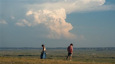 تيموثي شالامي وتايلور راسيل أبطال فيلم أكلي لحوم البشر 