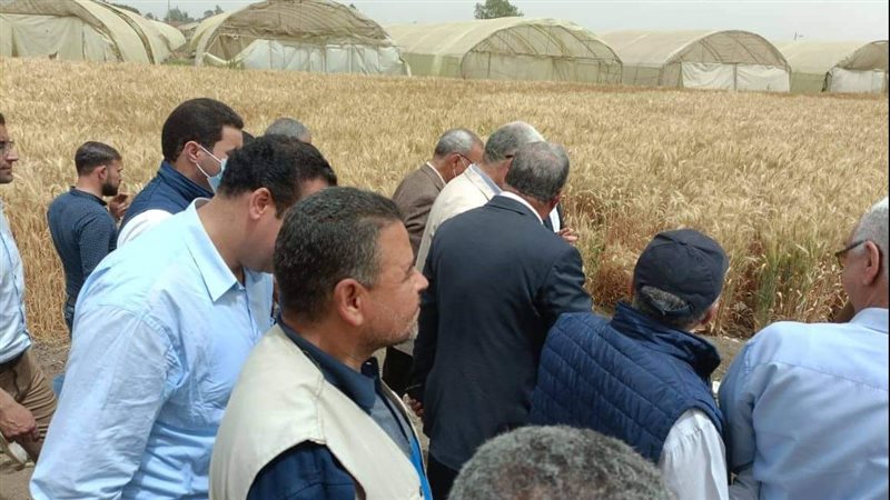 وزير الزراعة ومحافظ