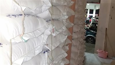  تحرير 303 محاضر وضبط 21 طن مواد غذائية فاسدة بالمنوفية| صور