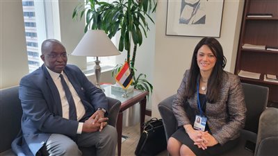 المشاط تلتقي المدير الإقليمي الجديد لمنطقة شمال أفريقيا بمؤسسة التمويل الدولية
