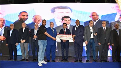 وزير الرياضة ومحافظ القاهرة يشهدان ختام الدورات الرمضانية لكرة القدم