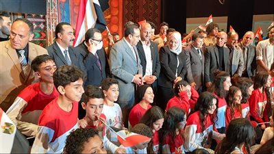 محافظ شمال سيناء يشهد الحفل الفني في ذكرى تحرير سيناء | صور