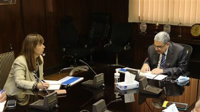وزير الكهرباء يبحث مع وفد بنك EBRD إعداد الاستراتيجية الوطنية للهيدروجين الأخضر