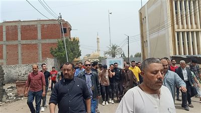 أهالي دكرنس يشيعون جنازة الطلاب ضحايا حادث كفر الشيخ| فيديو